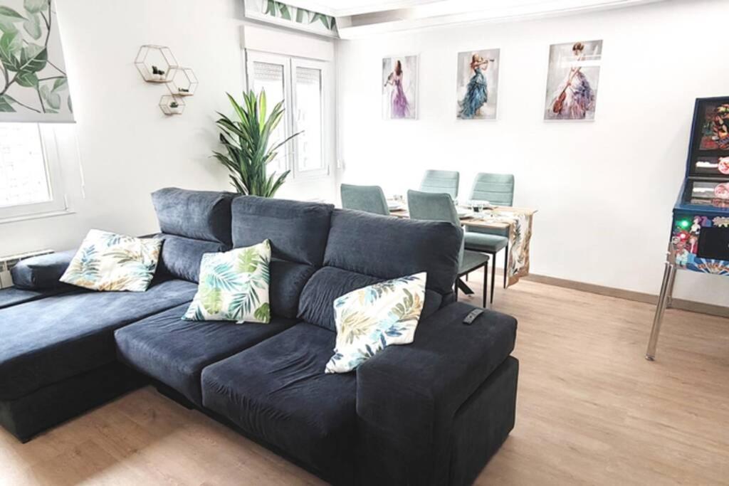 Apartment Estrenar! Con Pinball 8 Min Ayto 2 Habs 150