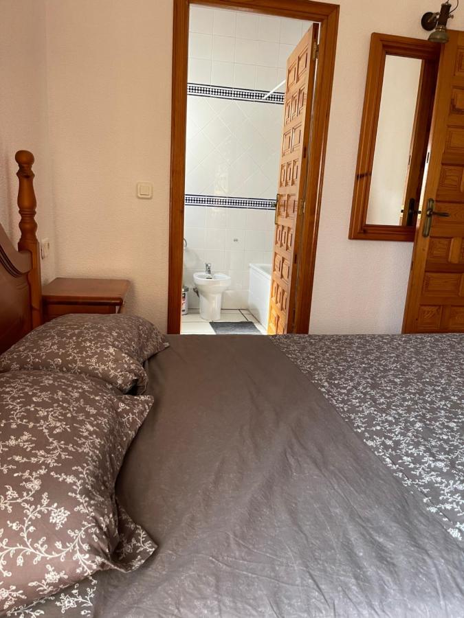 Una Planta En Villa Angelita Con Vista Al Mar Para Seis Personas Tres Dormitorios Dos Banos Terraza Cocina Piscina *