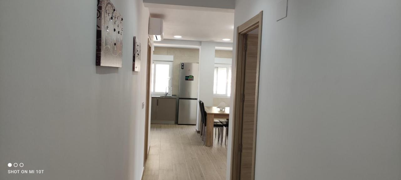 Beachfront Cozy Arenales Del Sol, Alicante *