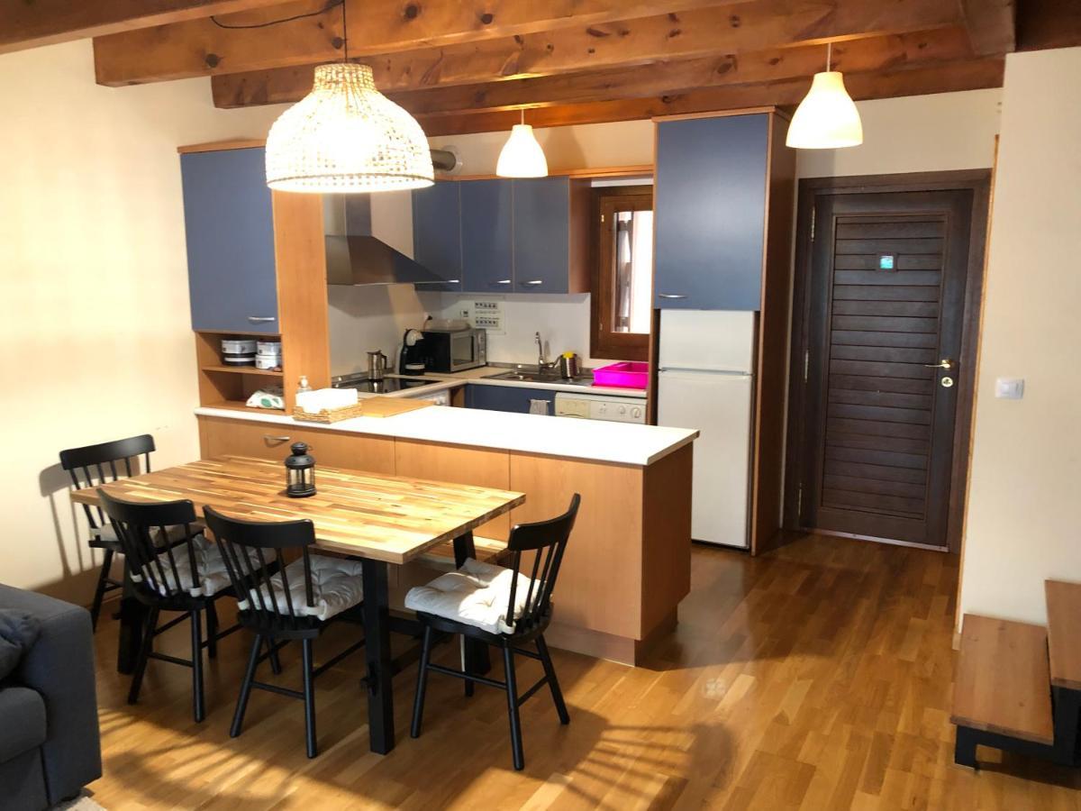 Familiar Con Jardin Y Piscina Holiday home