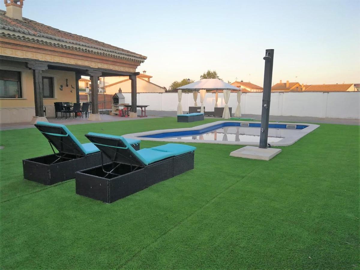 Villa Mimar De Pinares Holiday home Nava de la Asuncion