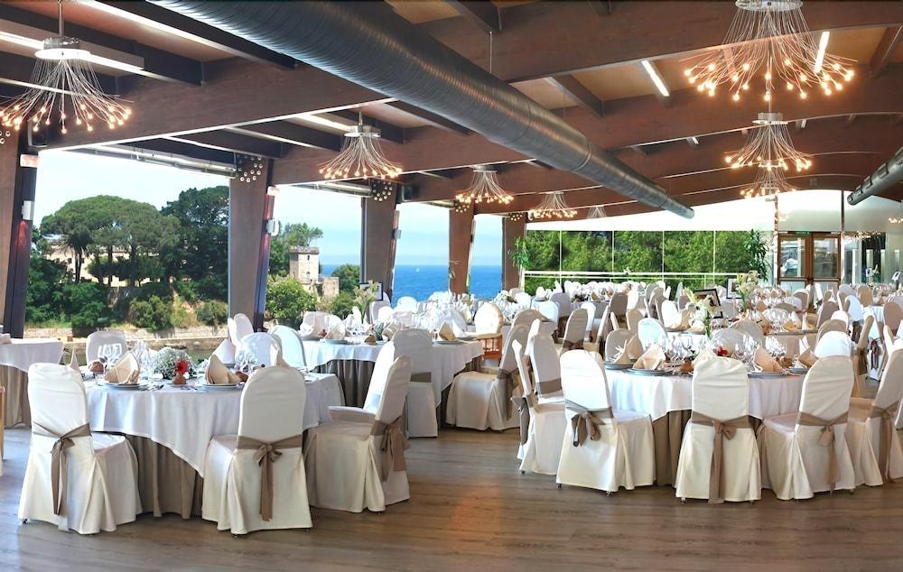 Hotel Portocobo 4*