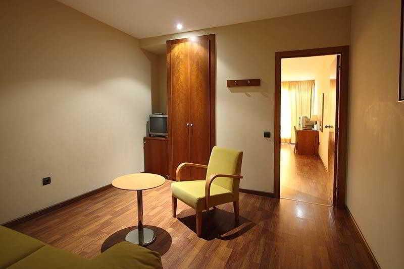 Hotel Camarena 3*