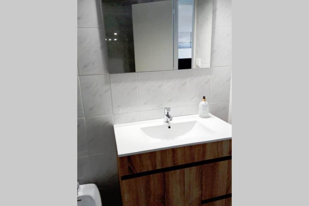 En Primera Línea De Playa En Apartamento Torre Del Mar