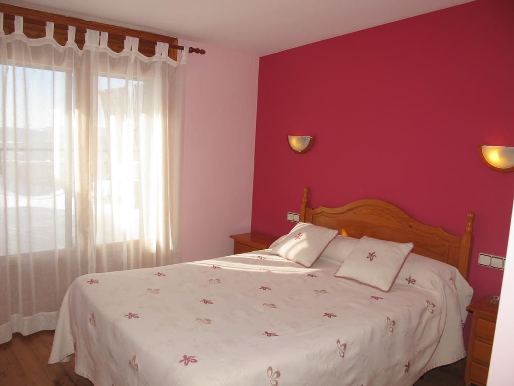 Hostal Gúdar 2*