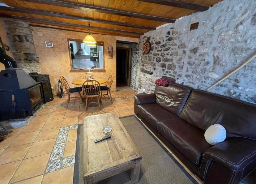Holiday home Cal Perello Capafonts