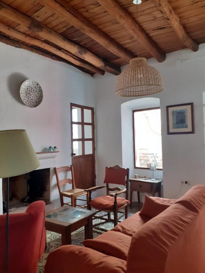 La Casona De *