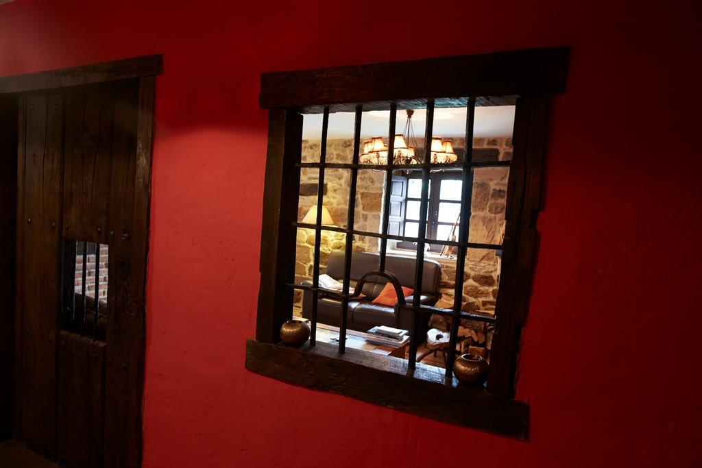 Guest house Rural Ochohermanas Las Fraguas