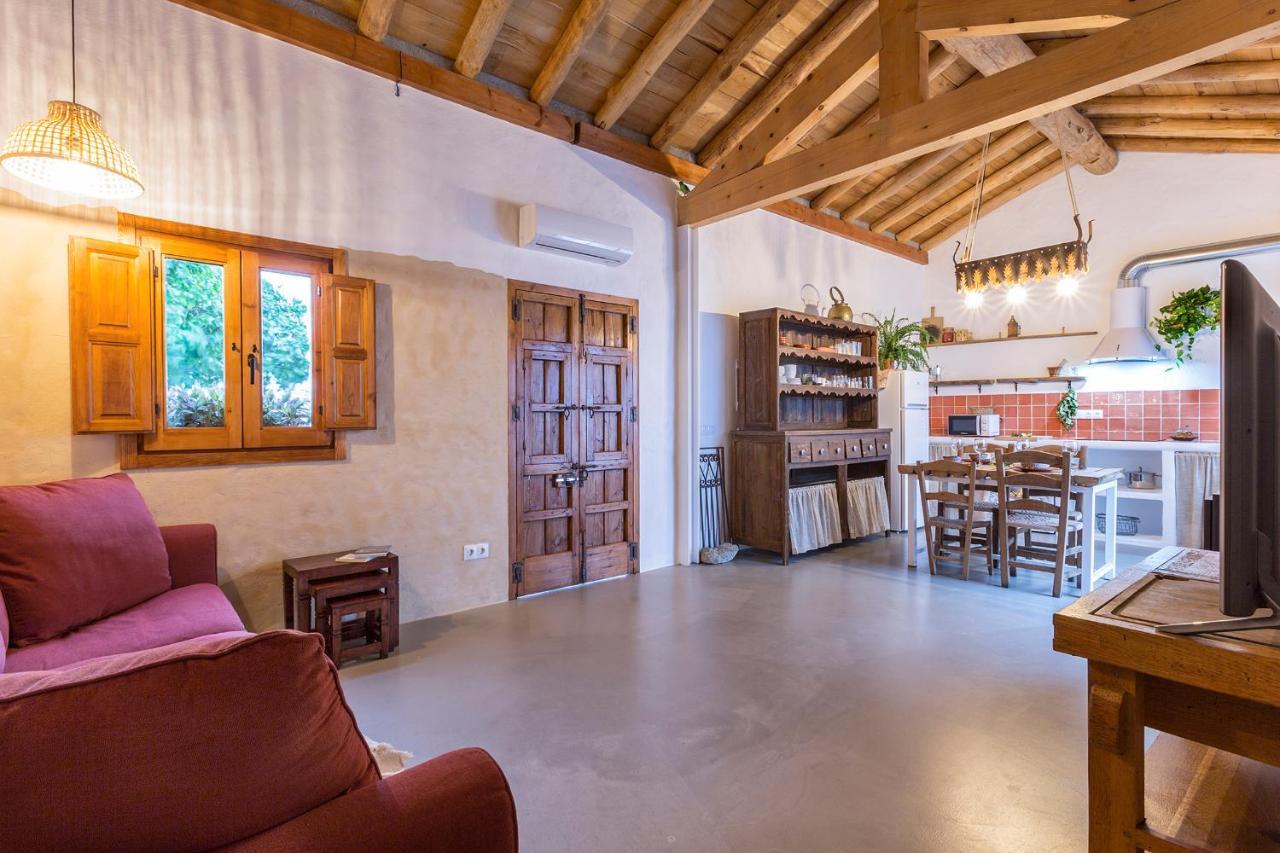 Encantadora Con Piscina Privada * El Bosque