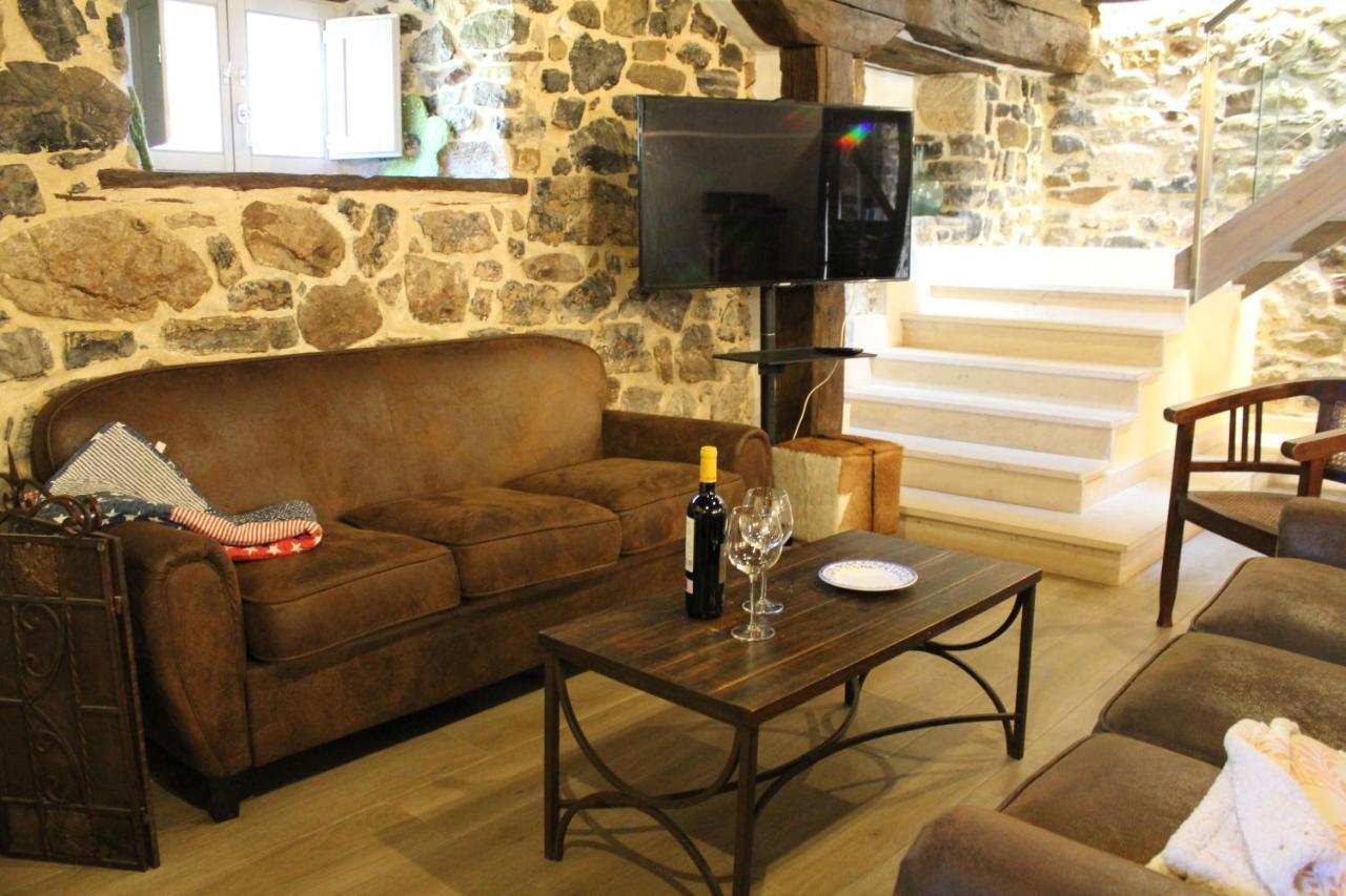 La Casa Del Diezmo De La Montana Palentina Redondo