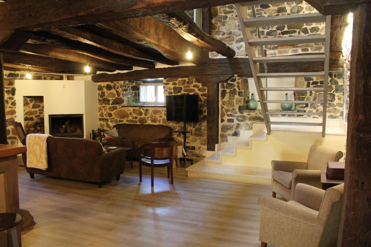 La Casa Del Diezmo De La Montana Palentina Chalet Redondo
