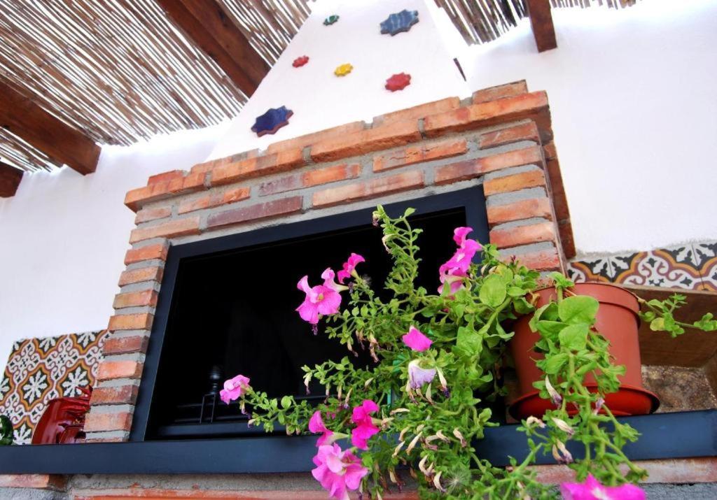 Cueva La Ermita