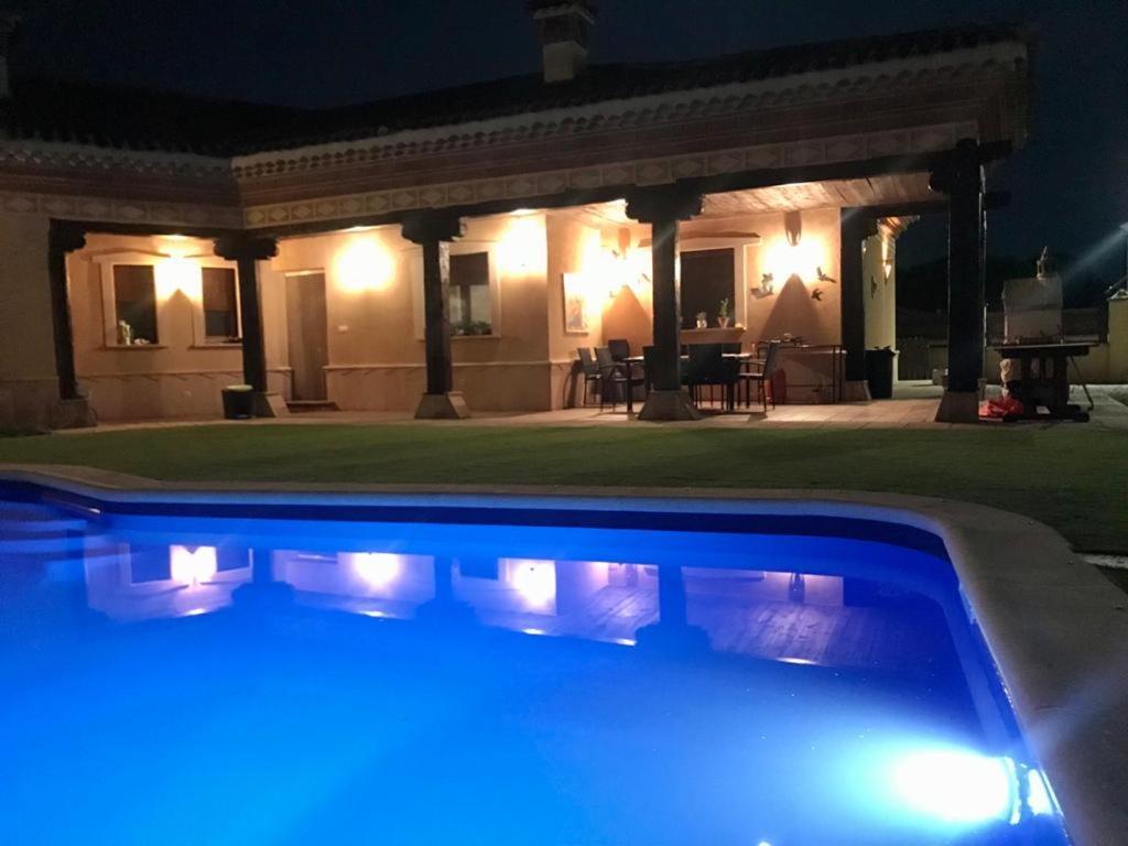 Villa Mimar De Pinares Holiday home Nava de la Asuncion