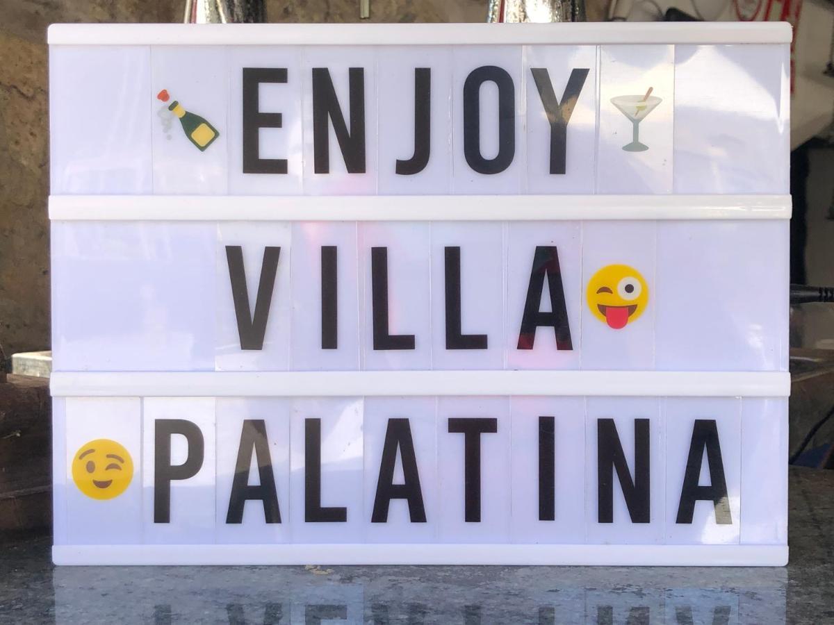 Palatina Hostel *