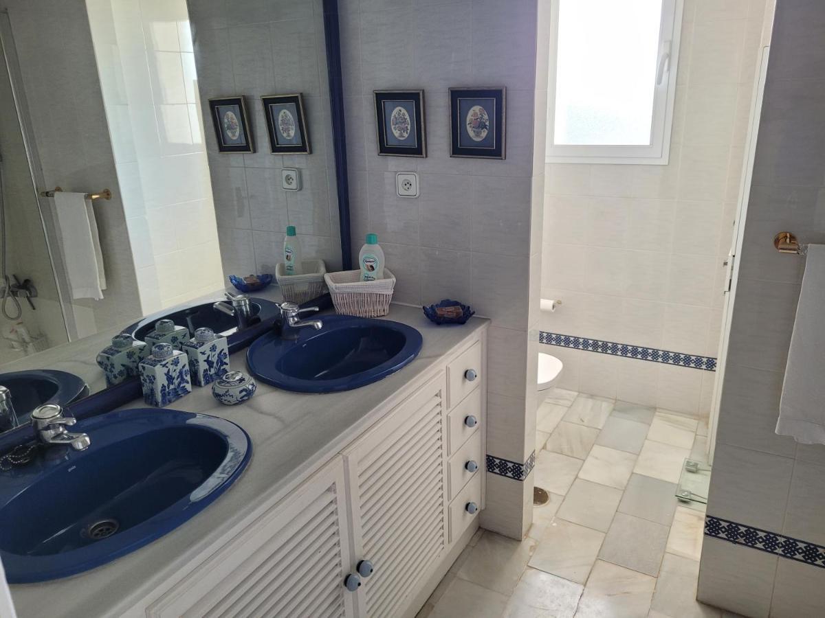 Beachfront Family In Puerto Banus Apartment Marbella