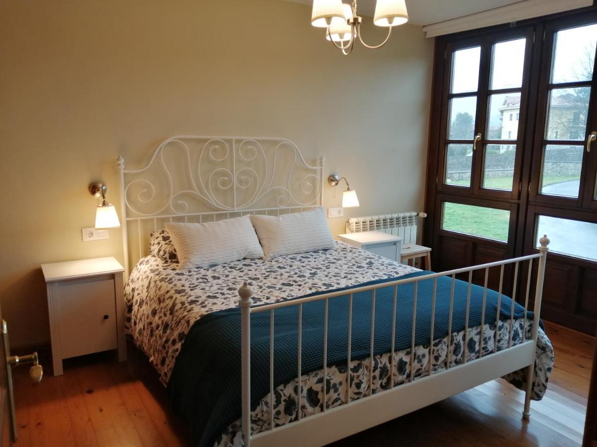 La Casa Roja Asturias Holiday home Hontoria