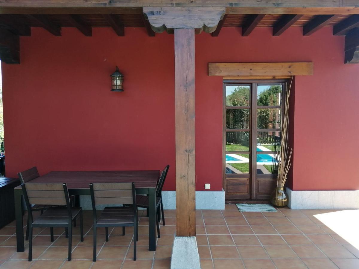 La Casa Roja Asturias Holiday home