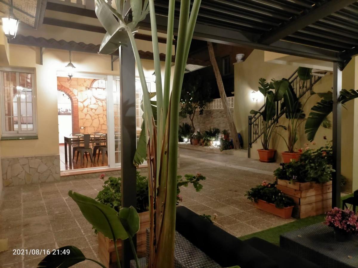 Habitación en casa particular Casa Flores Del Mediterráneo *