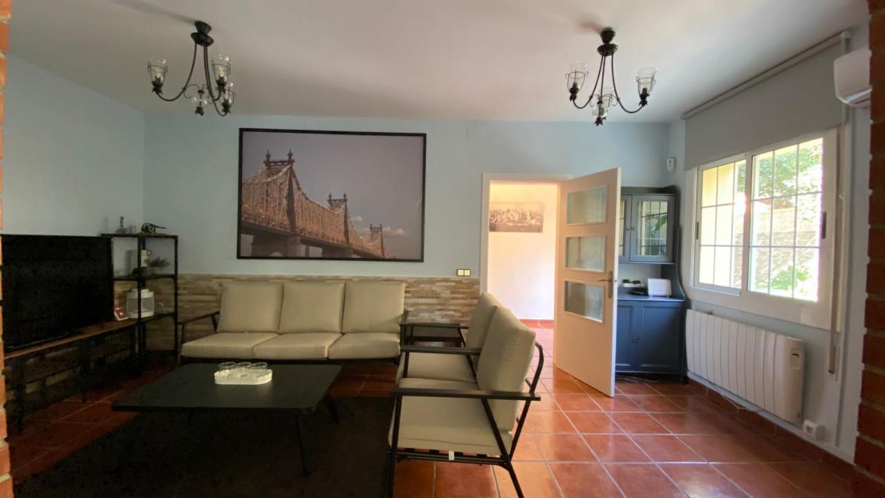 Casa Flores Del Mediterráneo Habitación en casa particular Badalona