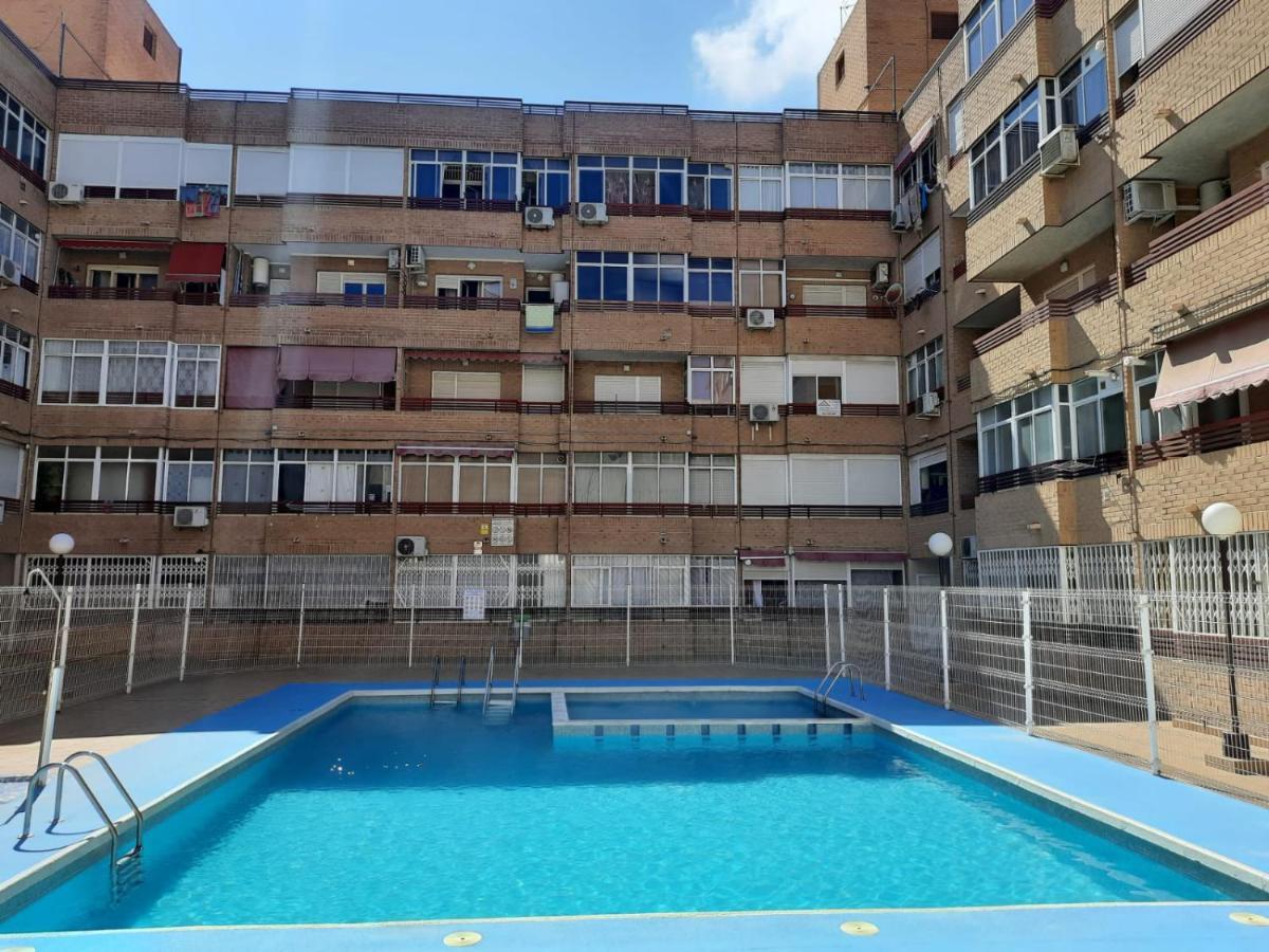 016 Happiness - Alicante