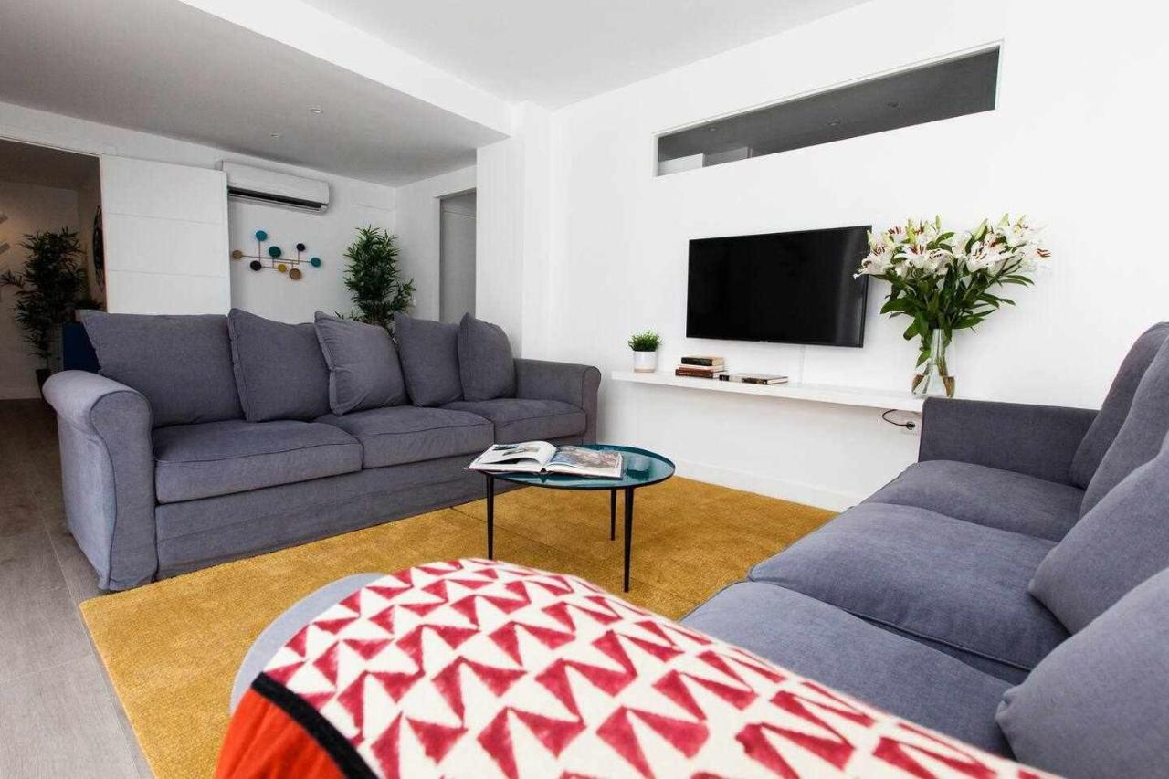 Isg Downtown Family Haven Free Parking Spot * Seville
