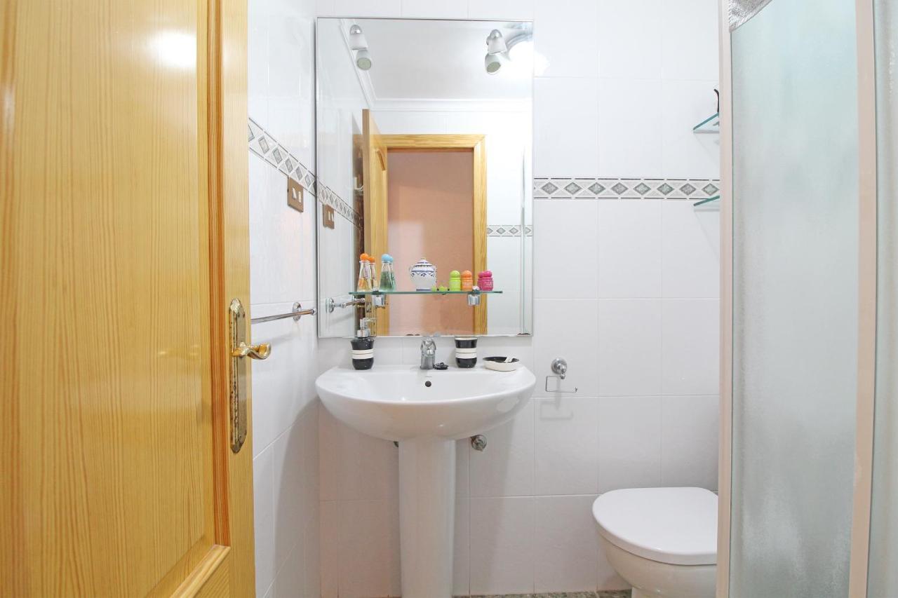 Global Properties, Con Terraza Y Piscina A Un Paso De La Playa Apartment *