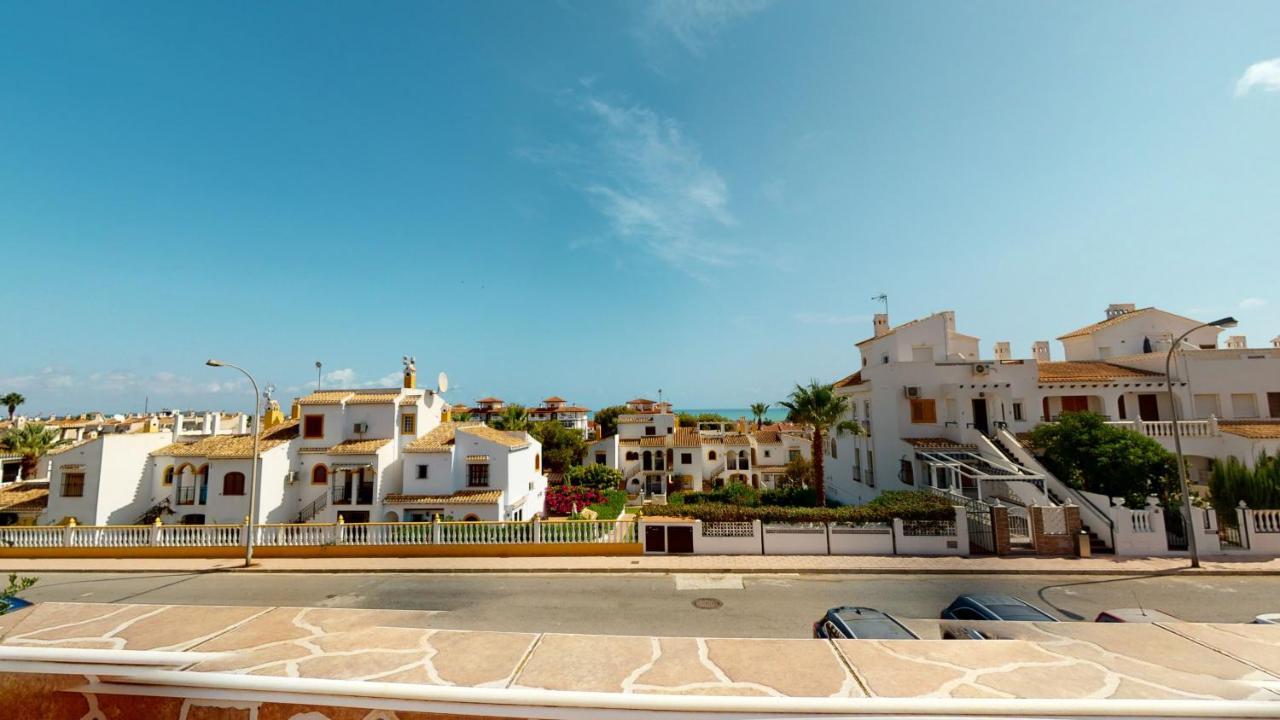 Holiday home Cozy & Bright Bungalow Torrevieja