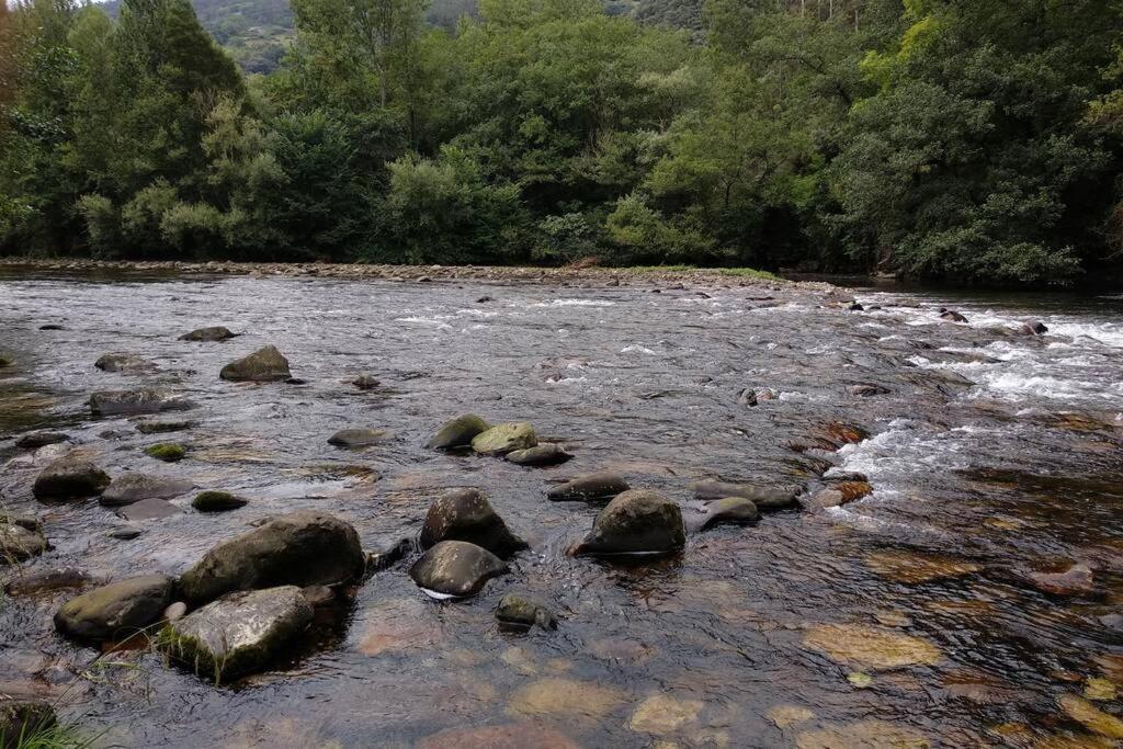 En Asturias A Orillas Del Río Narcea Puerta De Somiedo * Barcena