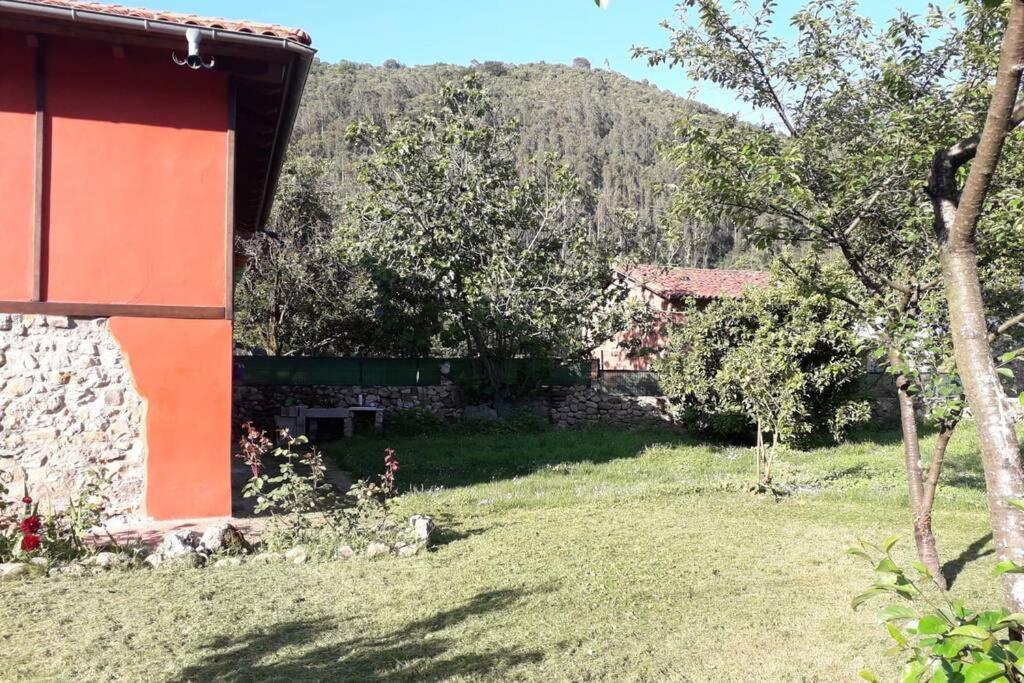 En Asturias A Orillas Del Río Narcea Puerta De Somiedo Сasa de vacaciones