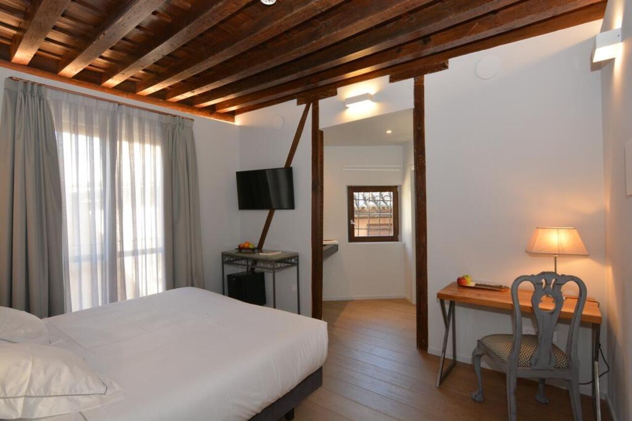 Boutique De Silleria