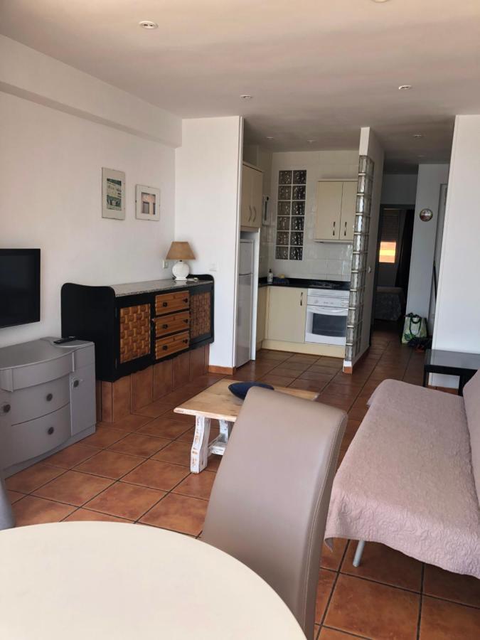 Triton 10a Apartment *