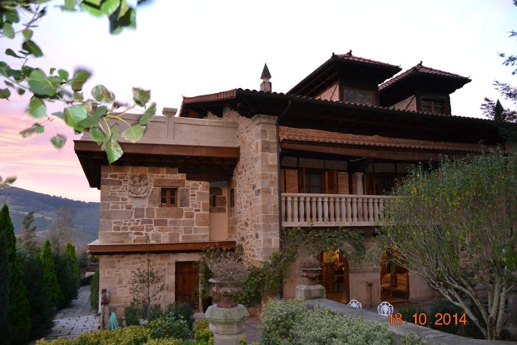 Palacio De Trasvilla Hotel