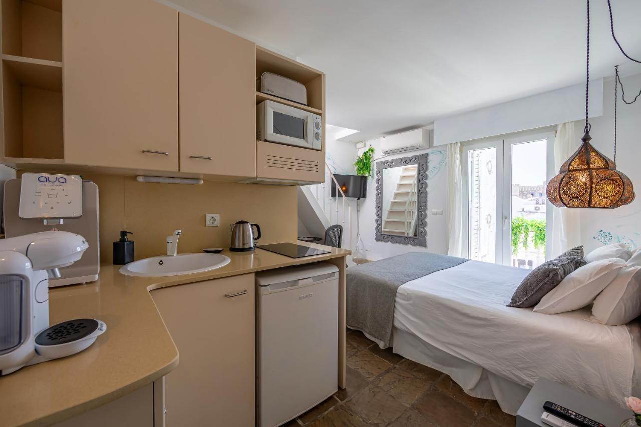 La Casa De La Favorita Hotel
