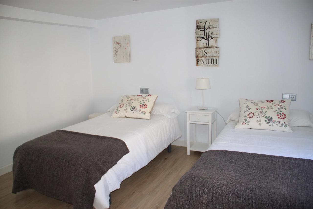 Rural Zuri Apartment