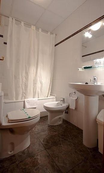 Bartolos Hotel 2*