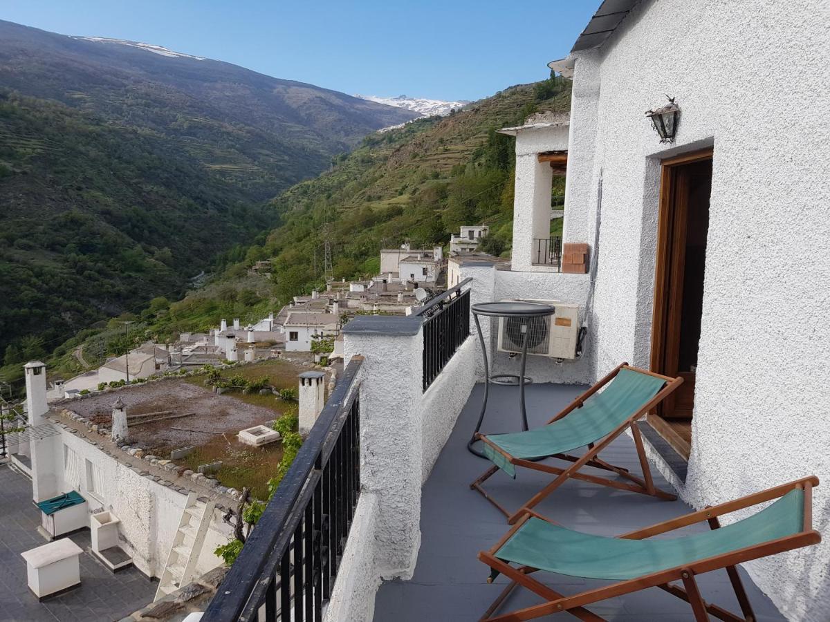 Poqueira House