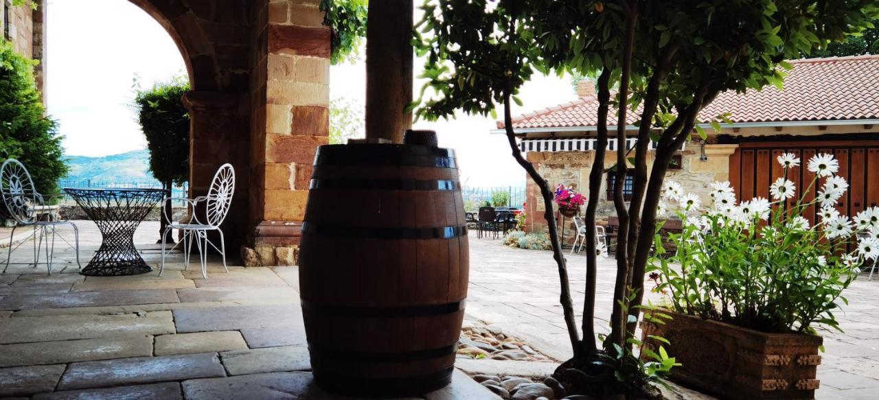 La Del Santuario Inn