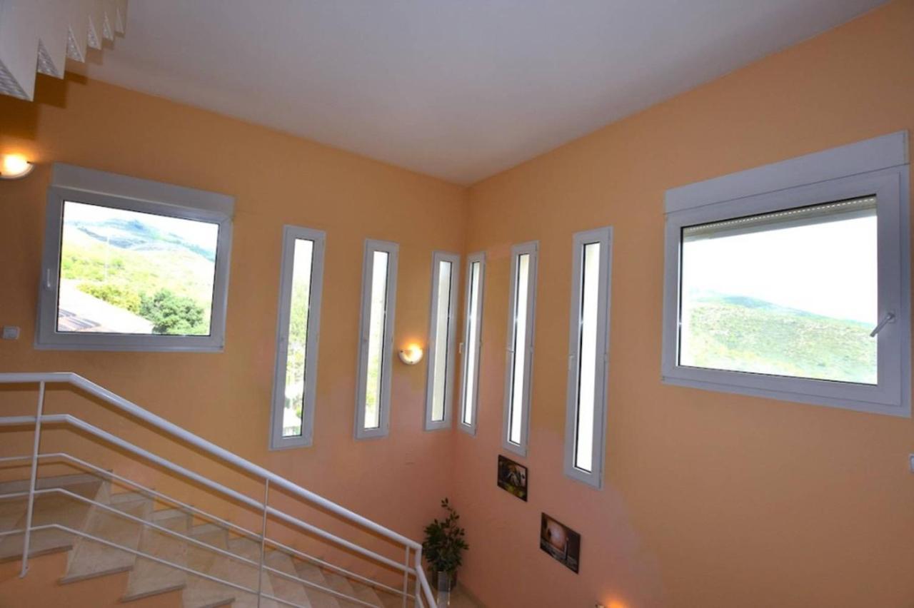 Torreta Of Gormaig, House With Swimming Pool * Gormaig