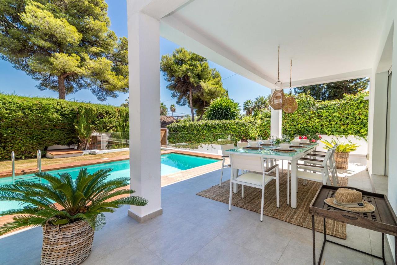 Exclusive 4 Br Jazmines. Private Pool&bbq Villa *