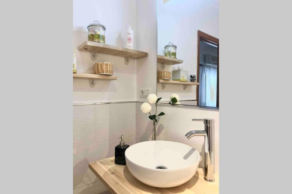 Céntrico Con Terraza, Parking Y Wifi Apartamento Ronda