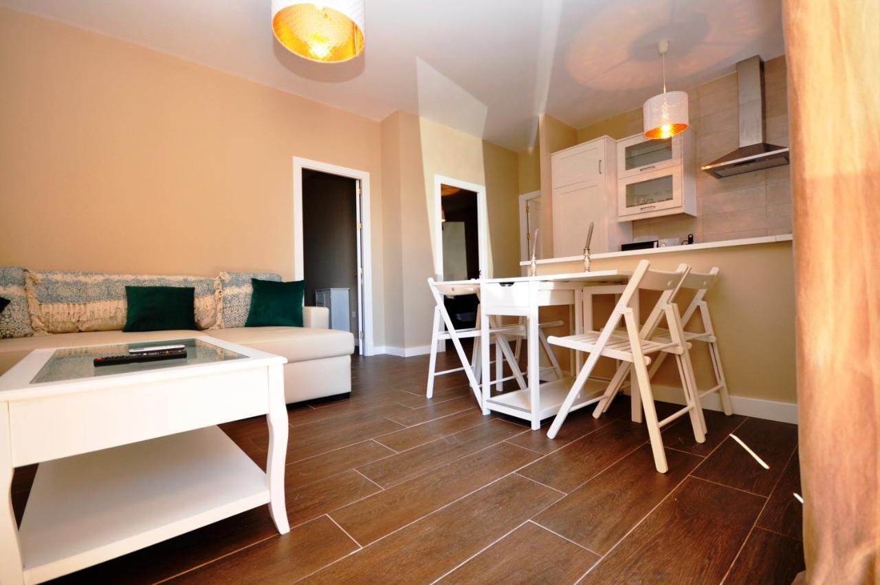 Apartamentos En Puerto Sherry Junto Al Mar, Solo Para Familias Y Parejas * El Puerto de Santa Maria