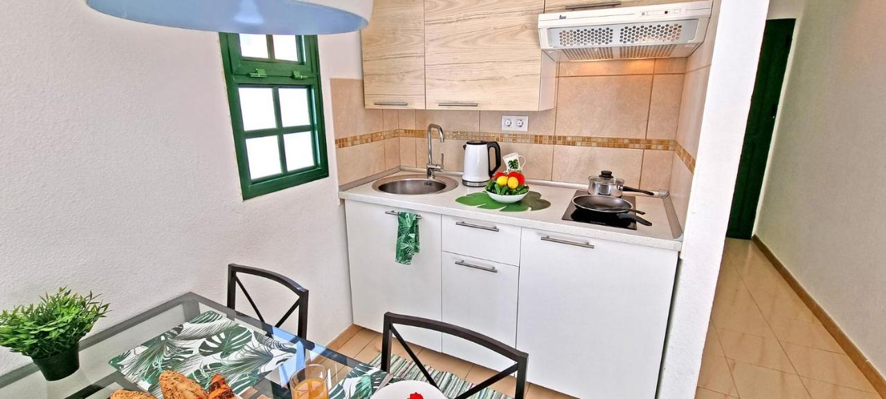 Palm Garden - - Pool - Glasfaserinternet Apartamento