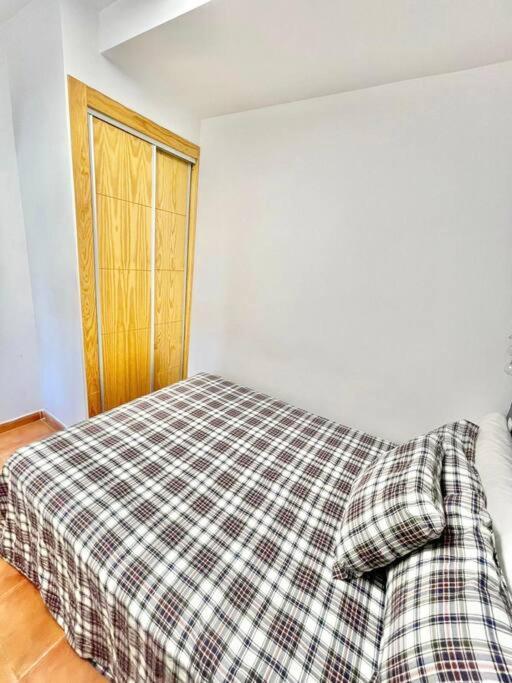 Little Rest Sierra Nevada, Zona Baja 6 Pax, Garaje Wifi Apartment