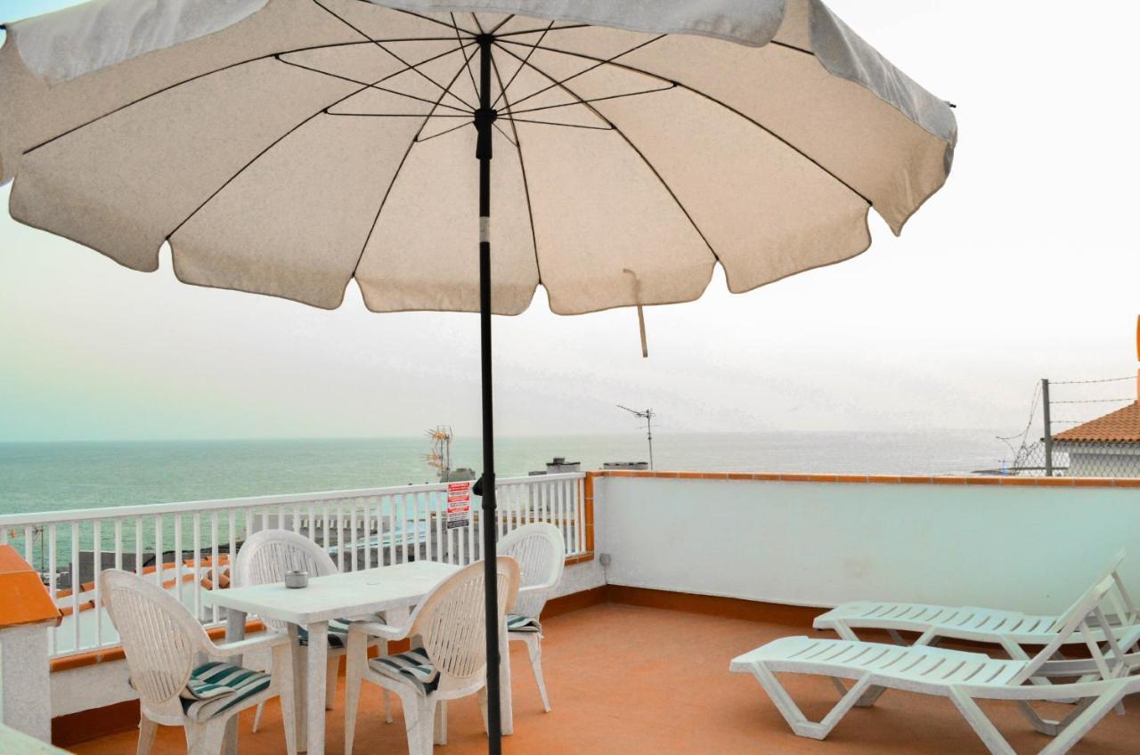 Pensión Banana Surf House