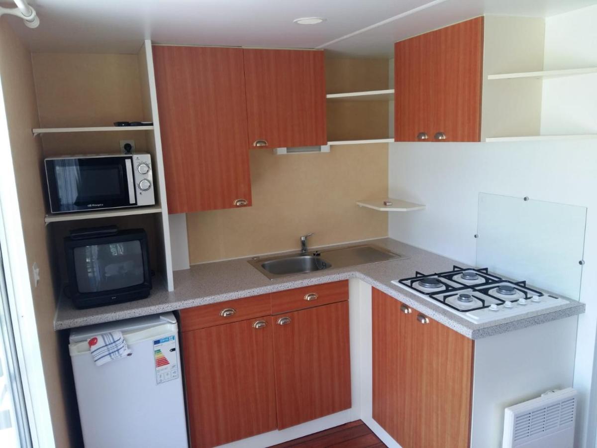 Las Casitas De Las Arribes Camping *