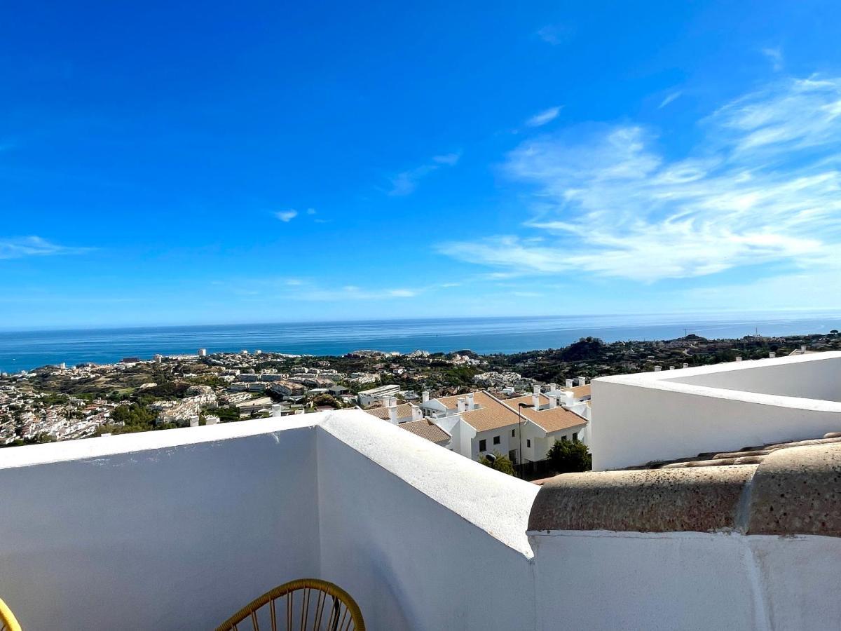 Bayview -superb Luxurious Sea View Penthouse With Private Hot Tub By Solrentspain * Benalmádena