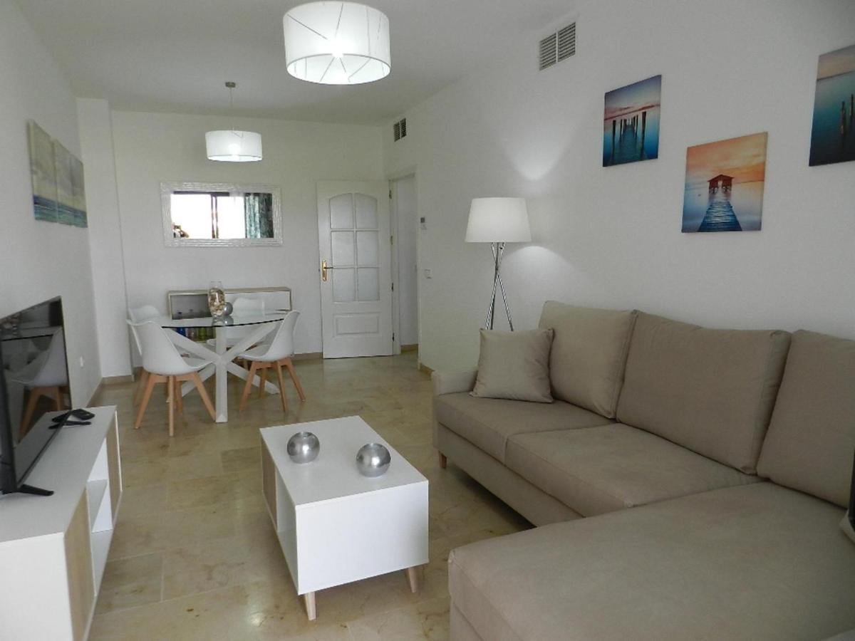 Apartment Stunning Views Await You In Marina De La Duquesa