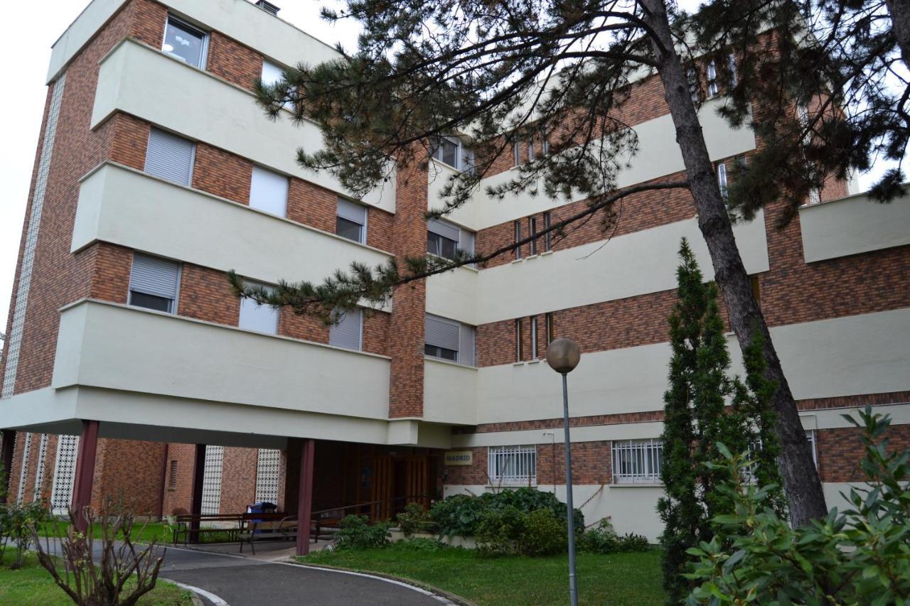 Guest house Residencia Universitaria Cardenal Cisneros 2*
