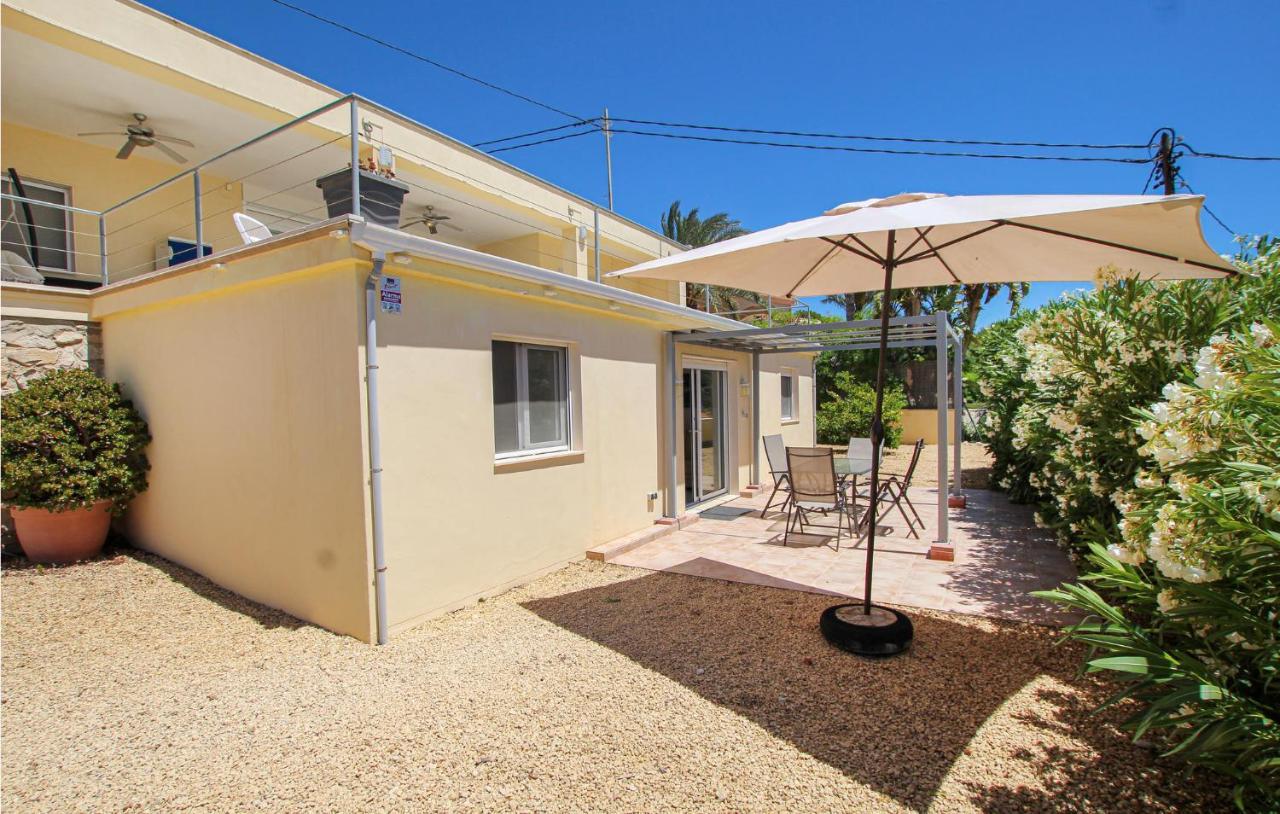 Сasa de vacaciones 5 Bedroom Cozy In *