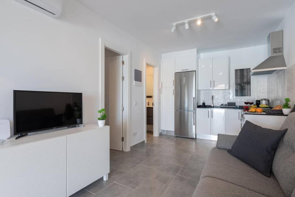 With Amazing Views And Terrace Garden, Fast Fiber Wifi